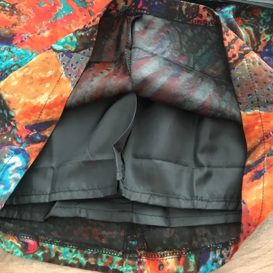 دامن کوتاه نخی