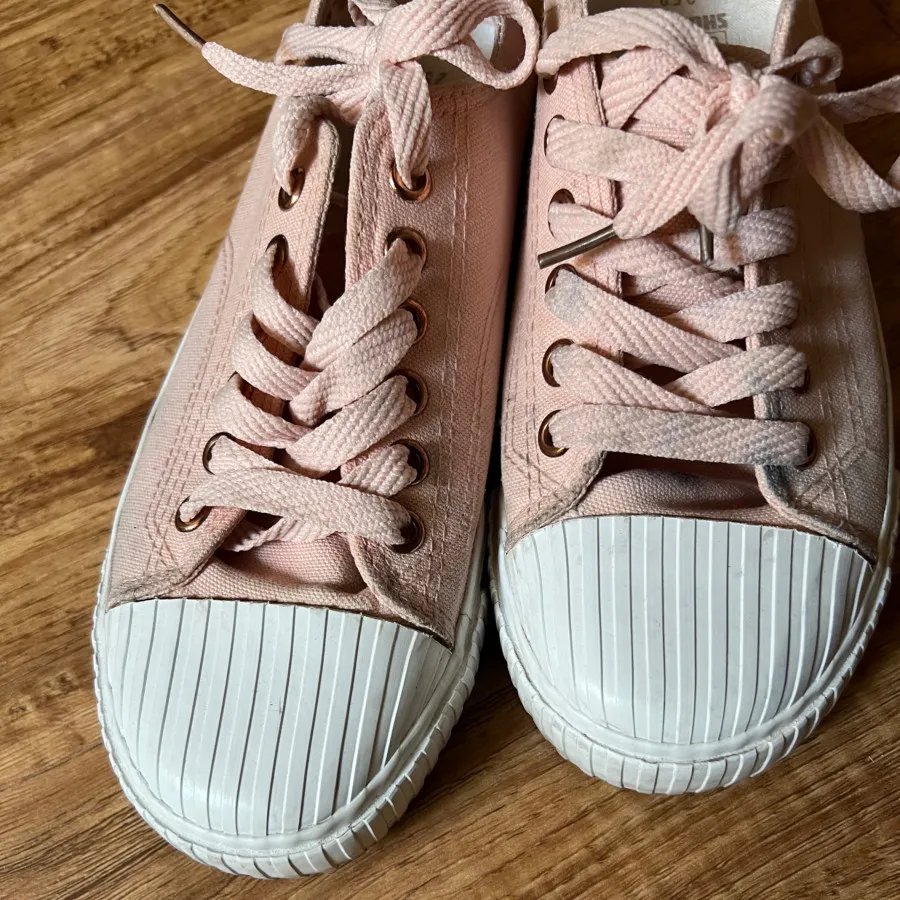 کفش وارداتی