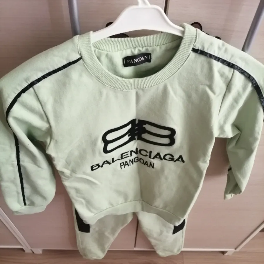 ست پیراهن و شلوار بچگانه