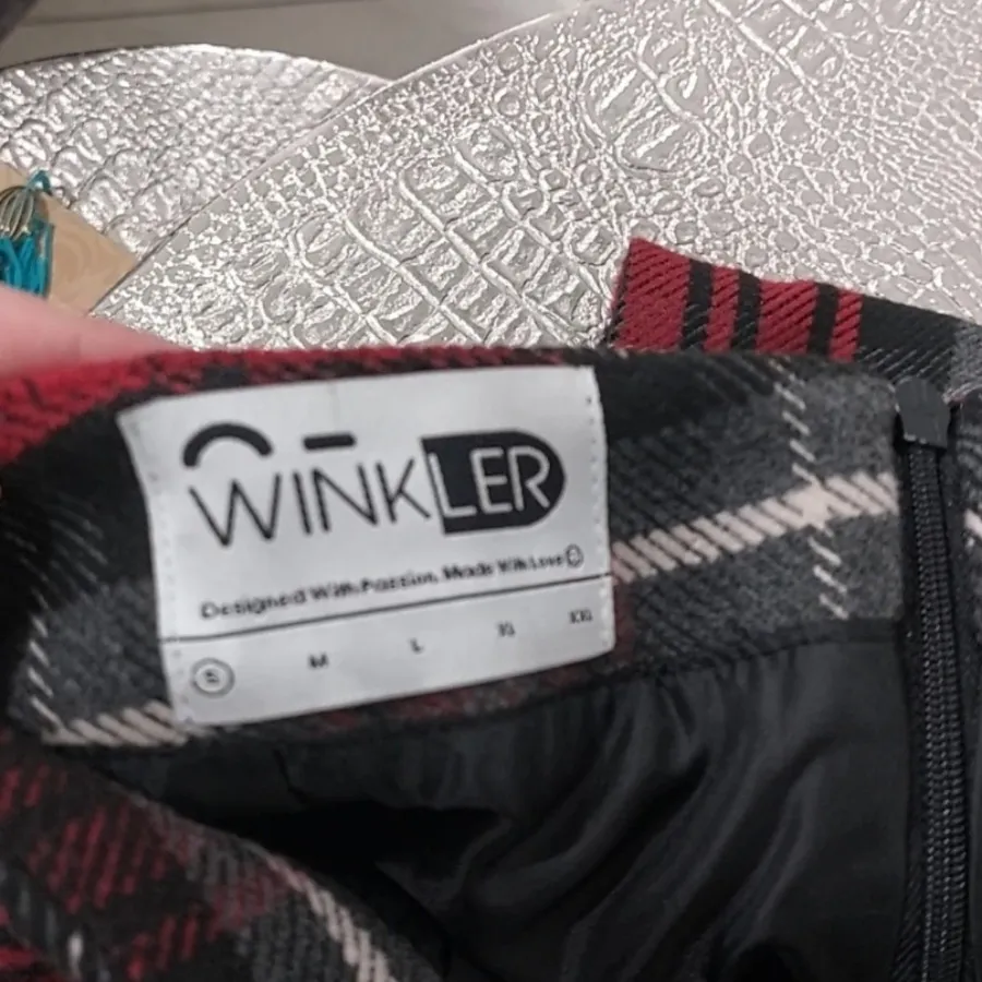 دامن کوتاه پشمی