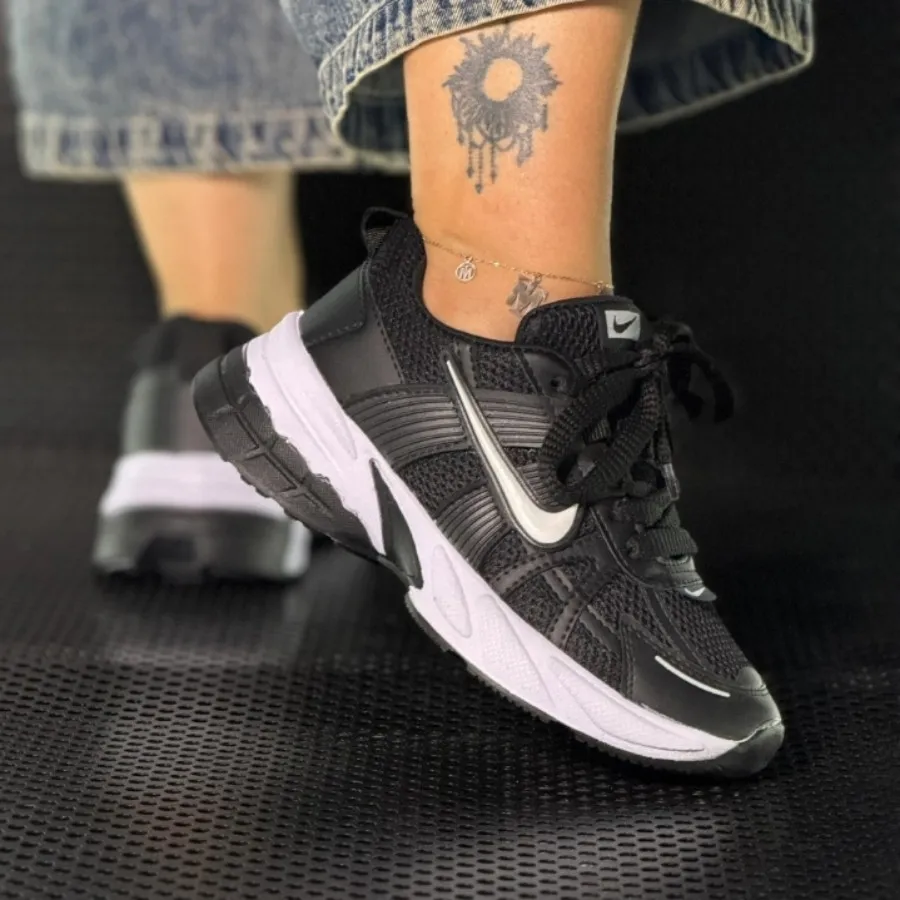 کفش کتونی نایک شیک