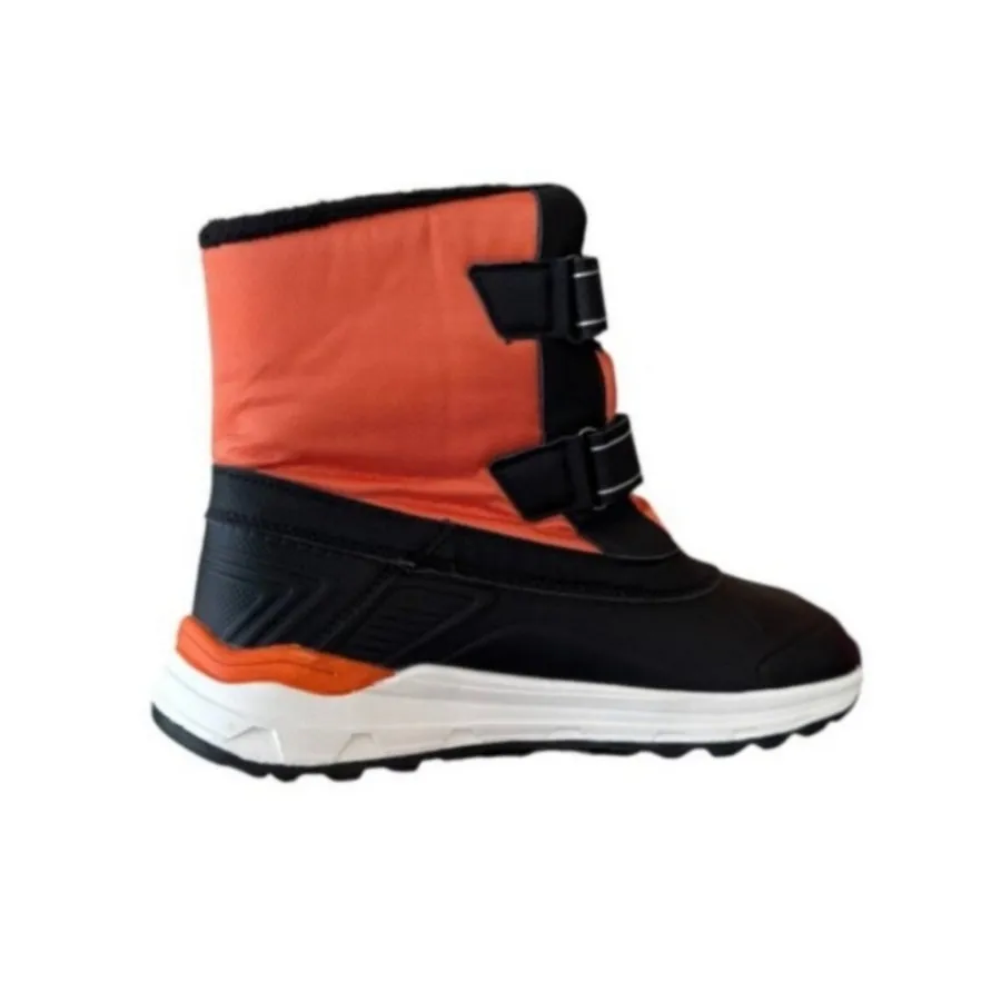 چکمه بچه گانه