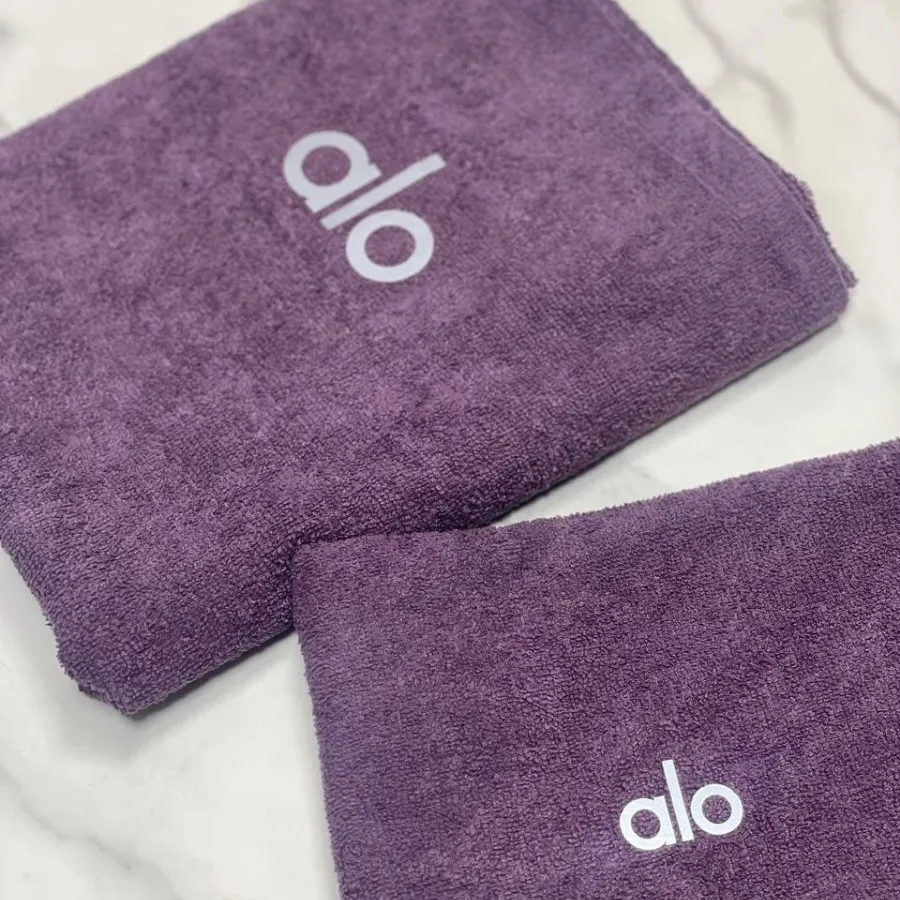 حوله و زیرانداز ورزشی الو