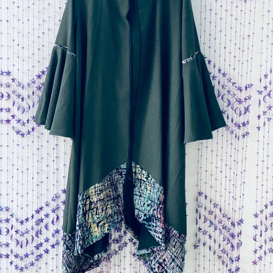 مانتو نیم کلوش