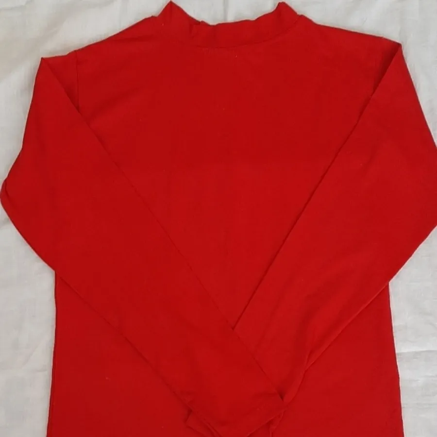 زیر سارافونی قرمز