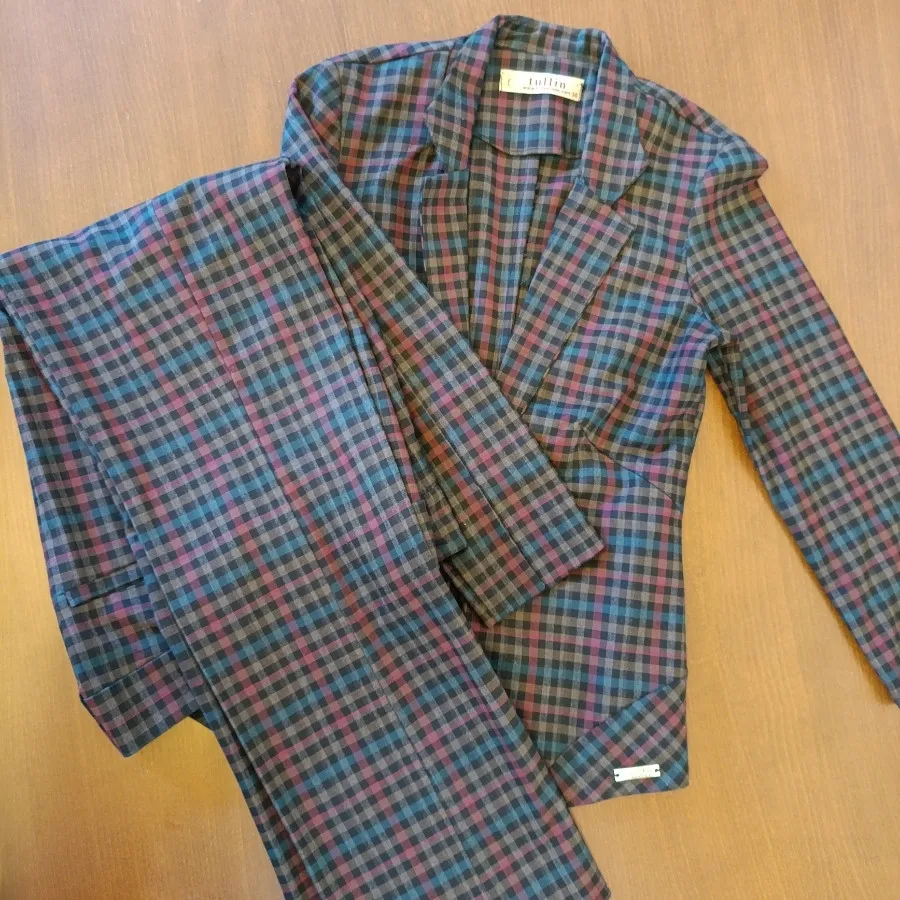 کت و شلوار چارخونه