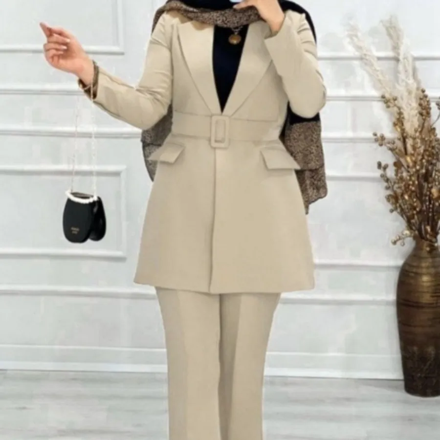 مانتو و شلوار کتی