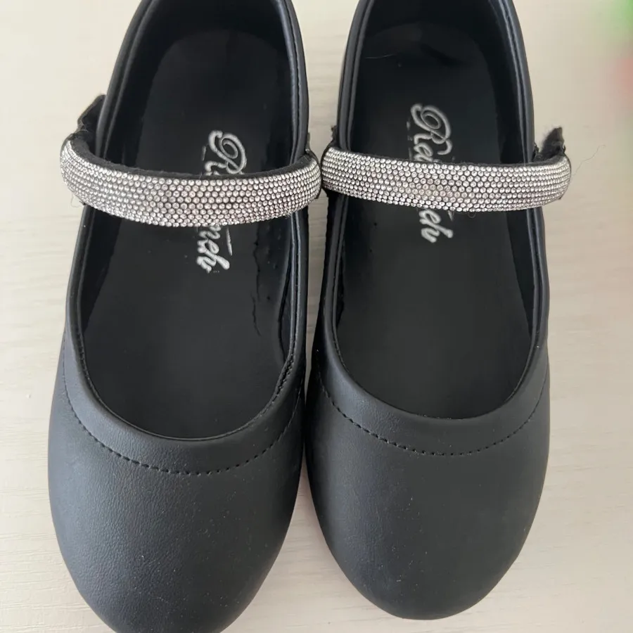 کفش دخترانه