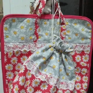 کیسه نان وسبزی