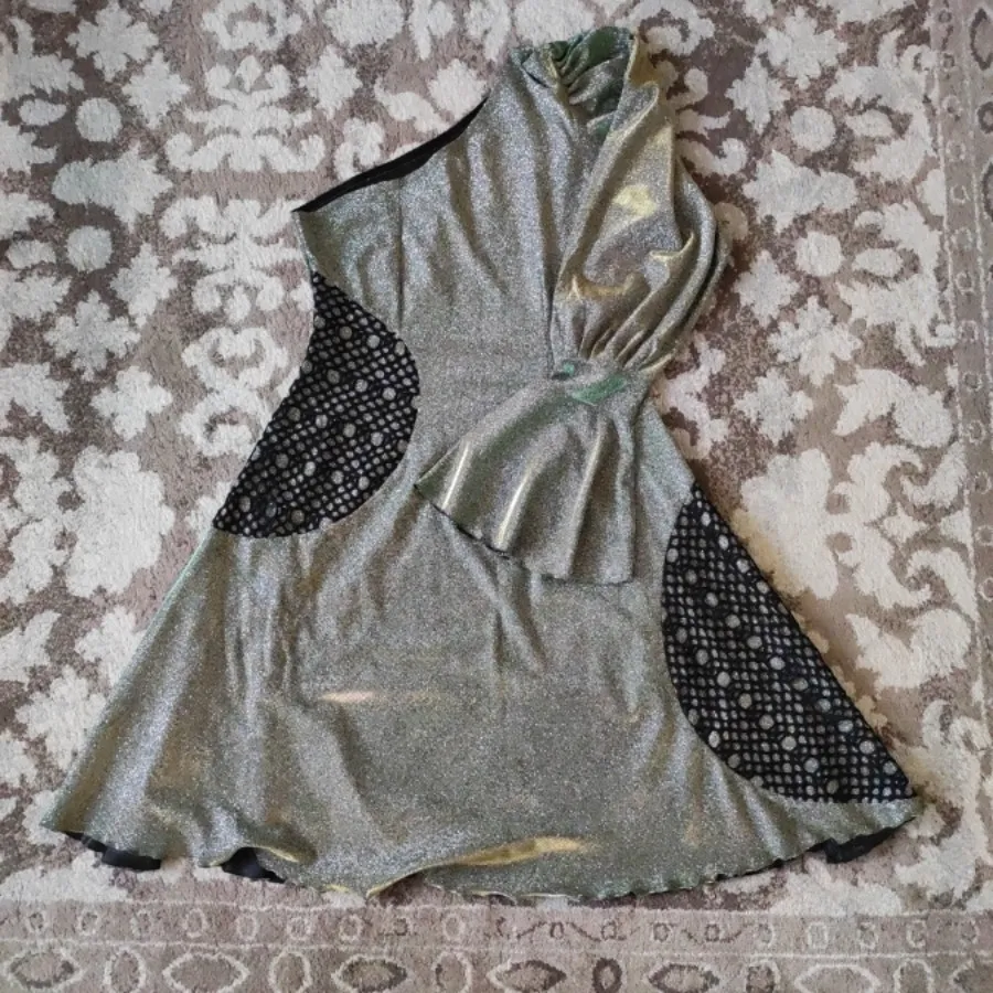 پیراهن یقه رومی لمه