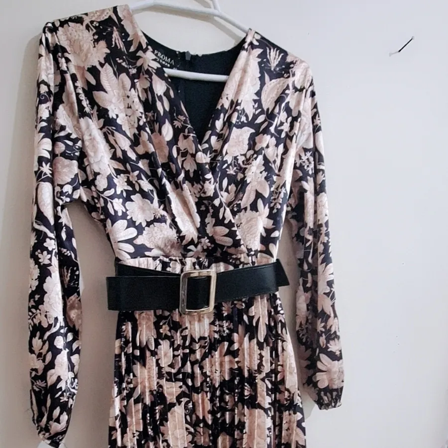 لباس مجلسی ومهمانی