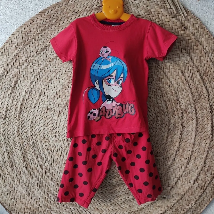 ست بلوز وشلوارک