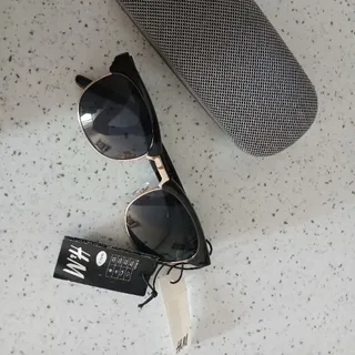 عینک H&M