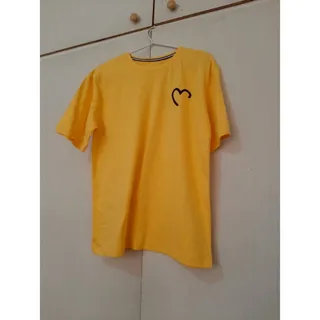 تیشرت آستین کوتاه زرد