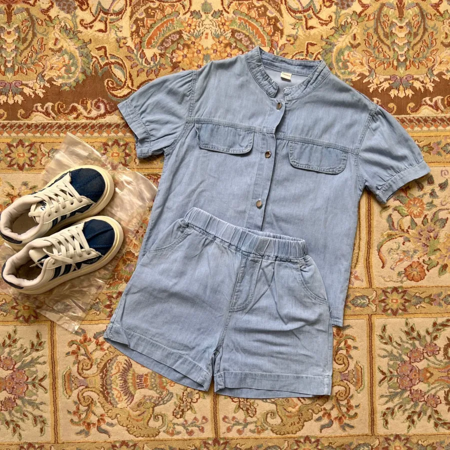 شومیز و شلوارک جین کاغذی
