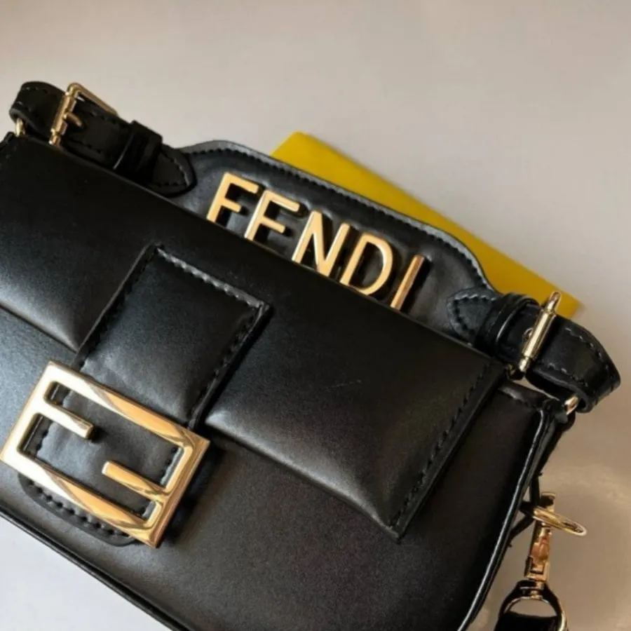 کیف Fendi