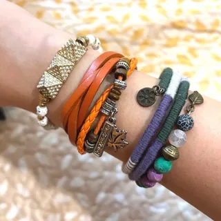 دستبدهای رنگارنگ خاص