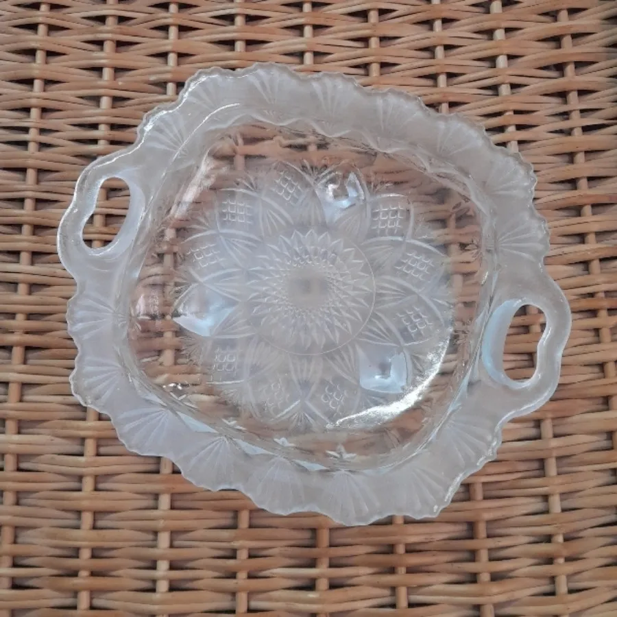 ظرف بلور قدیمی