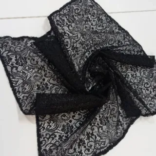 اسکارف توری مشکی