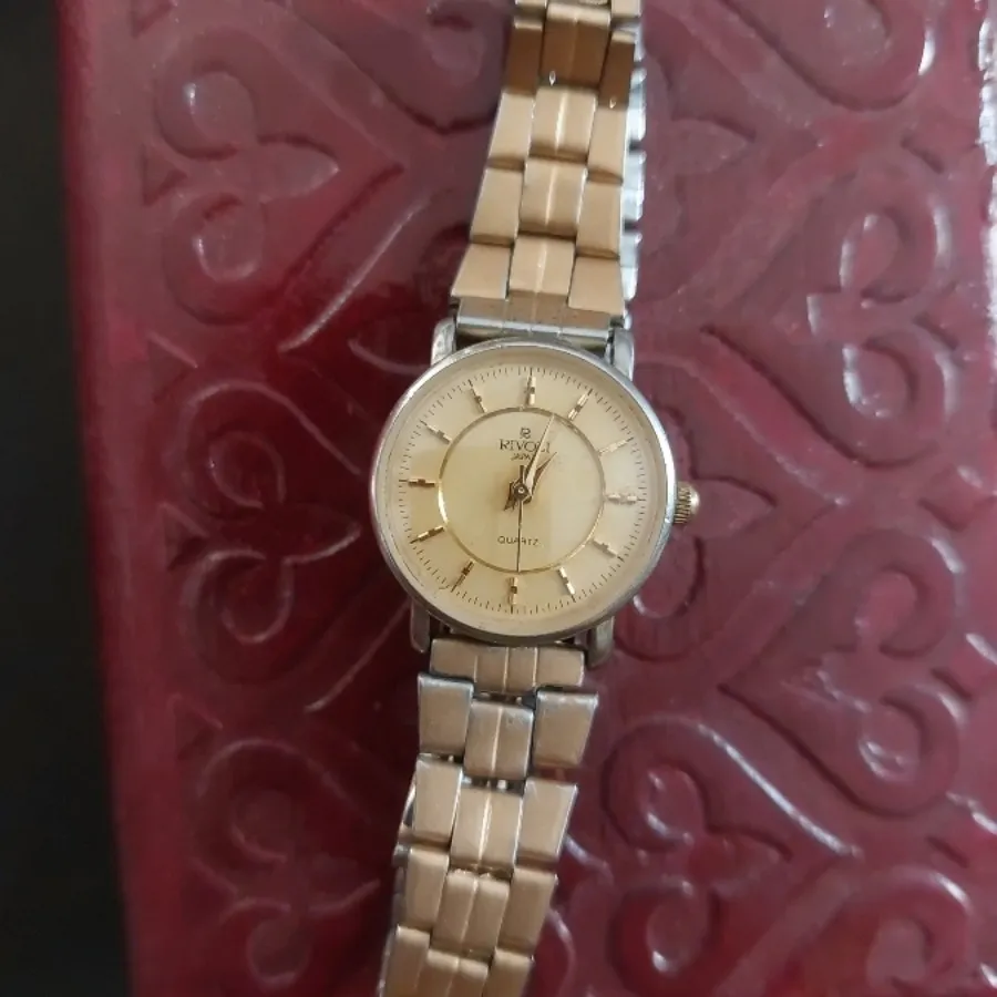 ساعت ریوولی rivoli