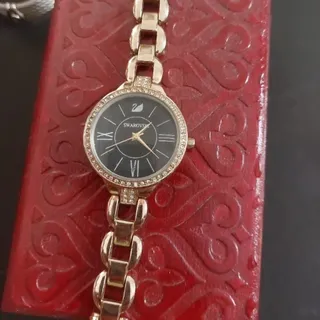 ساعت سواروسکی