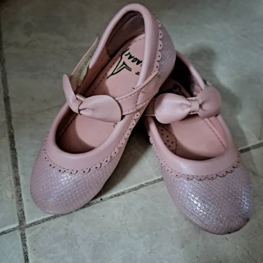 کفش بچه گانه