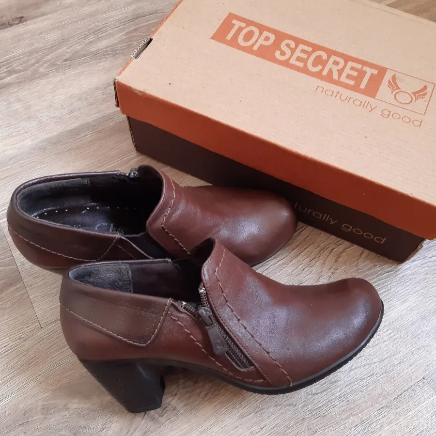 کفش چرم زنانه تاپ سکرت