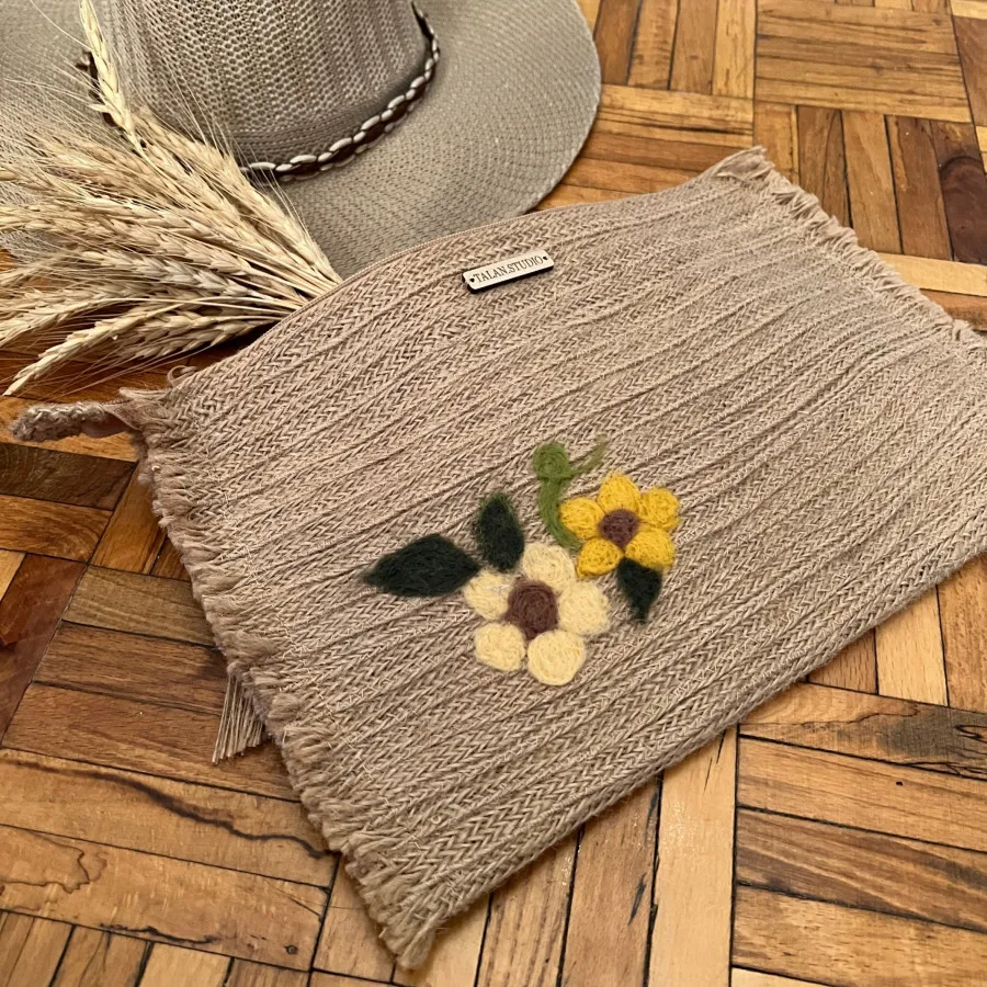 کیف دست دوز تالین