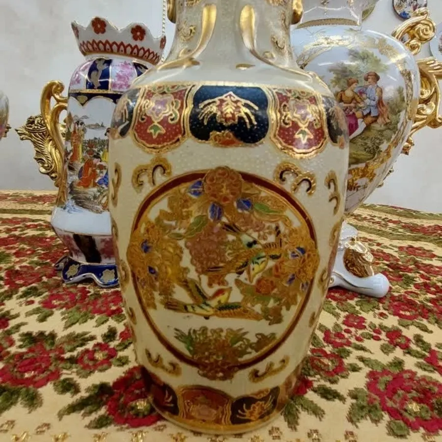 گلدان قدیمی