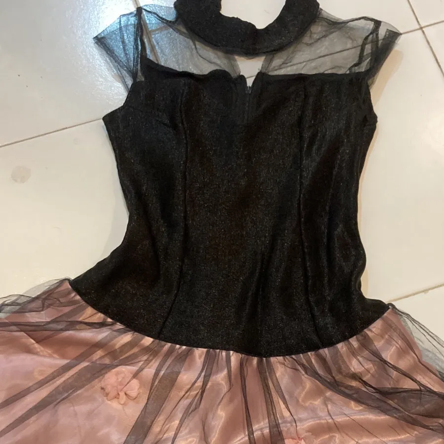 پیراهن عروسکی