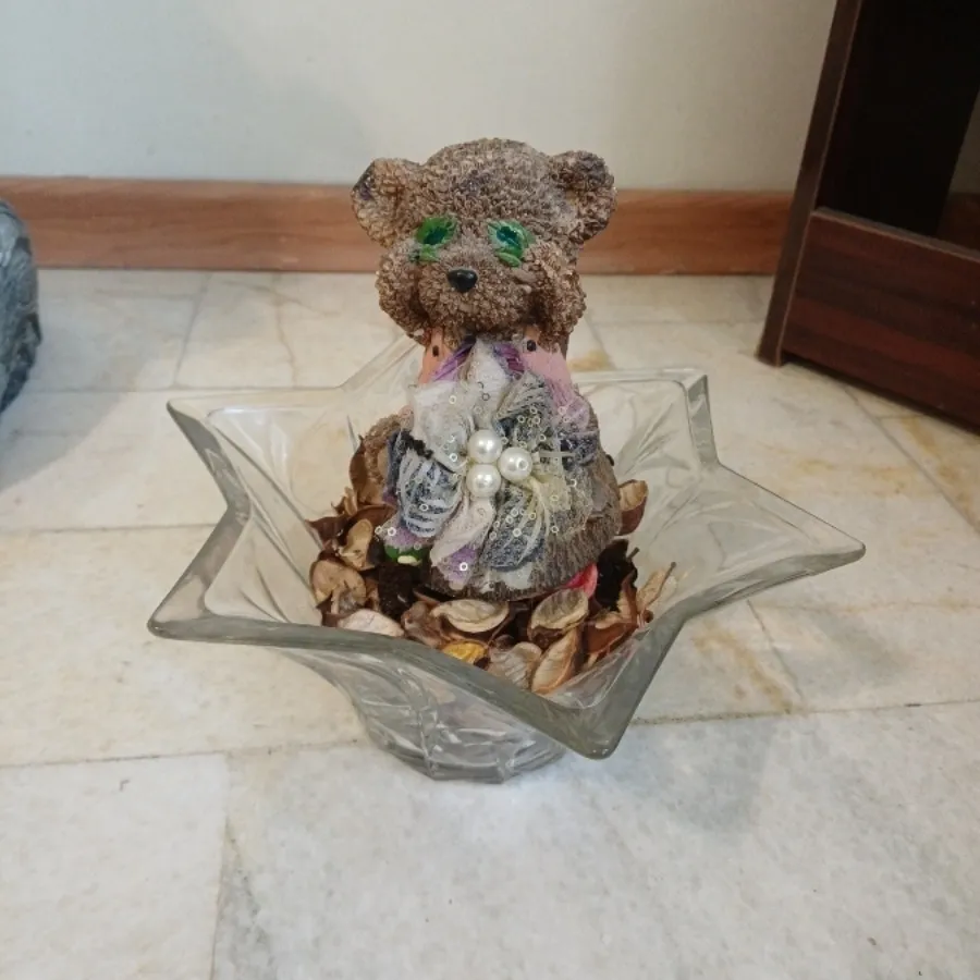 شکلات خوری بلورکاوه