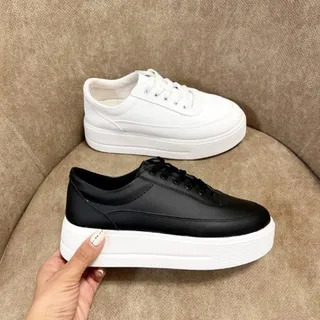 کفش کتانی لژدارشیک