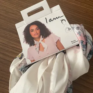 اسکارف برند iam