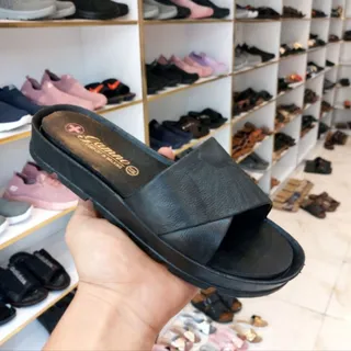 صندل دمپایی زنانه