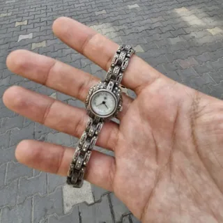 ساعت نقره زنانه قیمت شکست