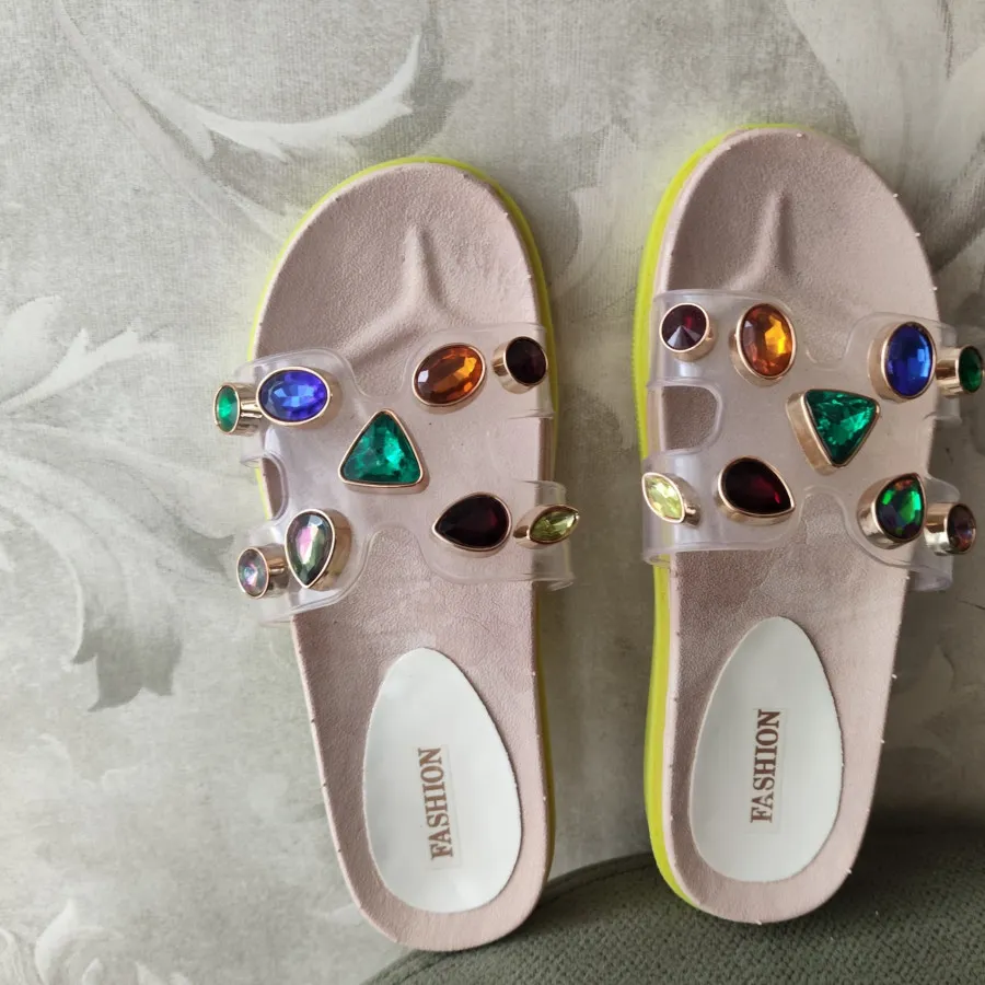 دمپایی مجلسی