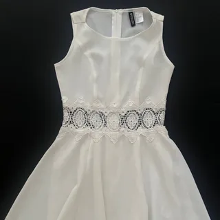 پیراهن دخترانه