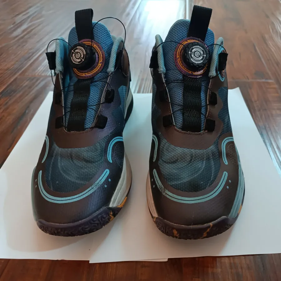 کتونی مارک GKG سایز 41