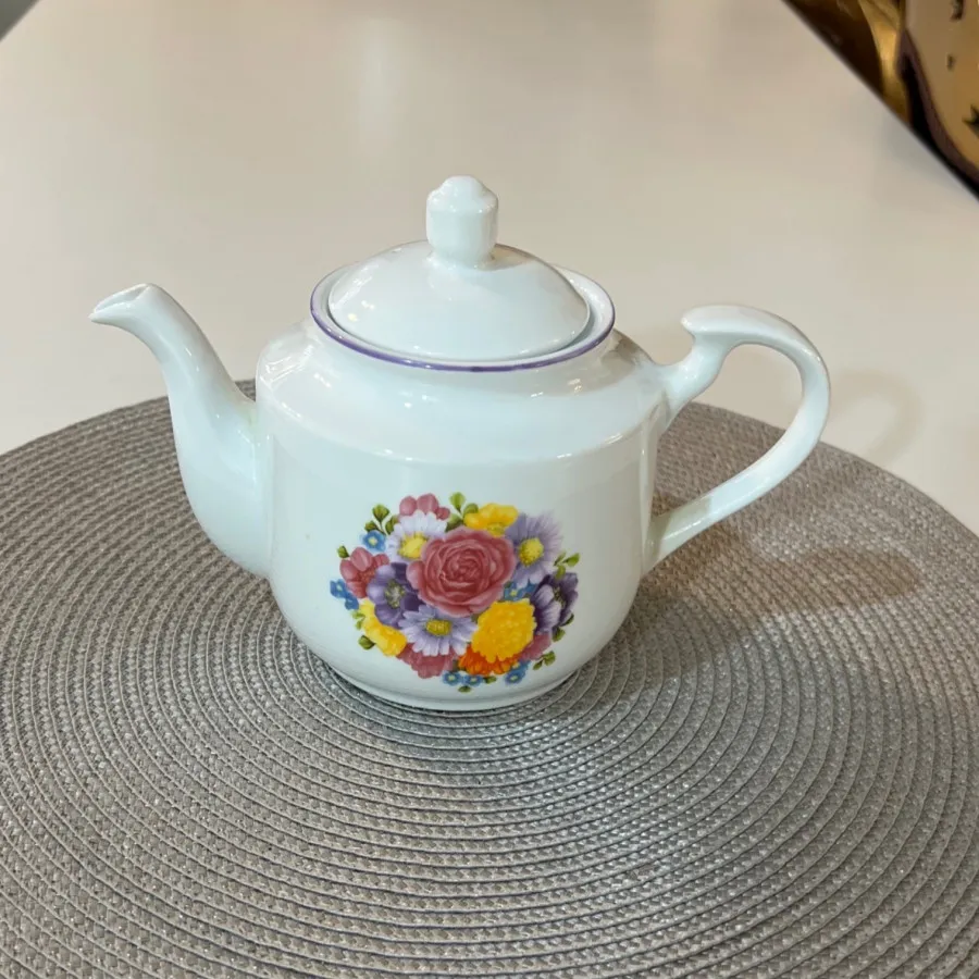 قوری چینی زرین