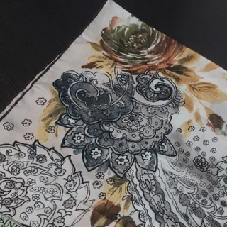 روسری ساتن ترک