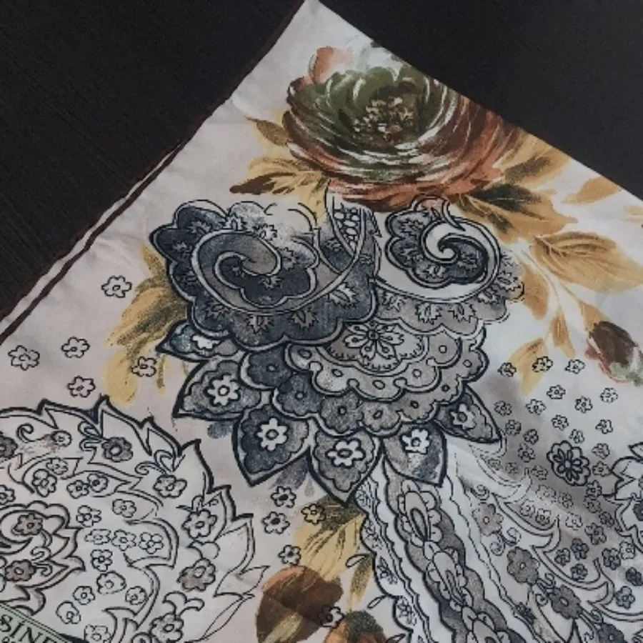 روسری ساتن ترک