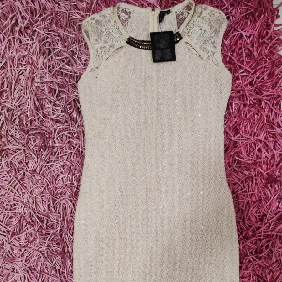 پیراهن کرمی