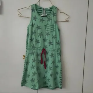 پیراهن دخترانه