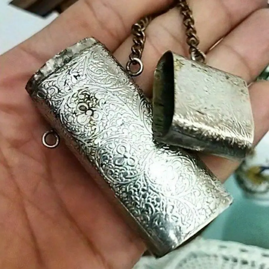 قاب برنجی قدیمی