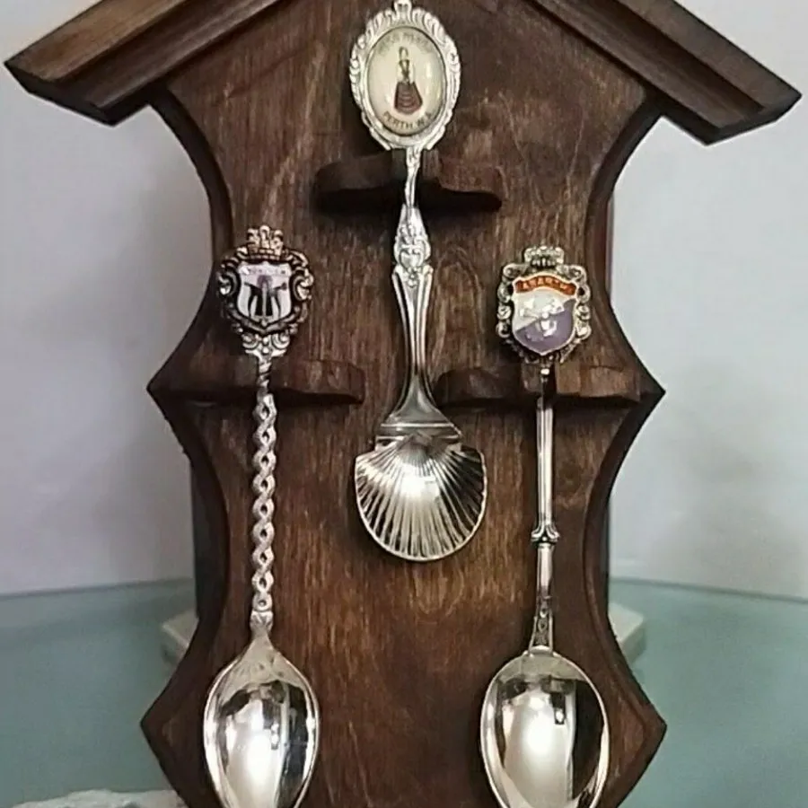 سه عدد قاشق