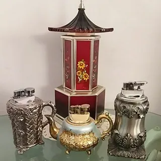 سه تا فندک ژاپنی