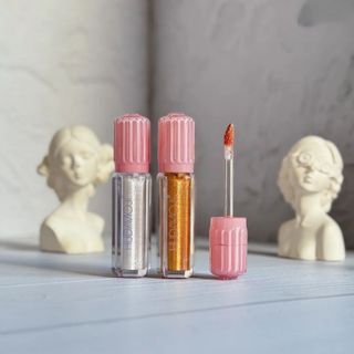 سایه چشم‌گلیتری مایع