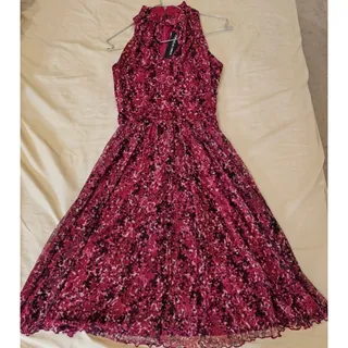 پیراهن گل گلی کانادایی