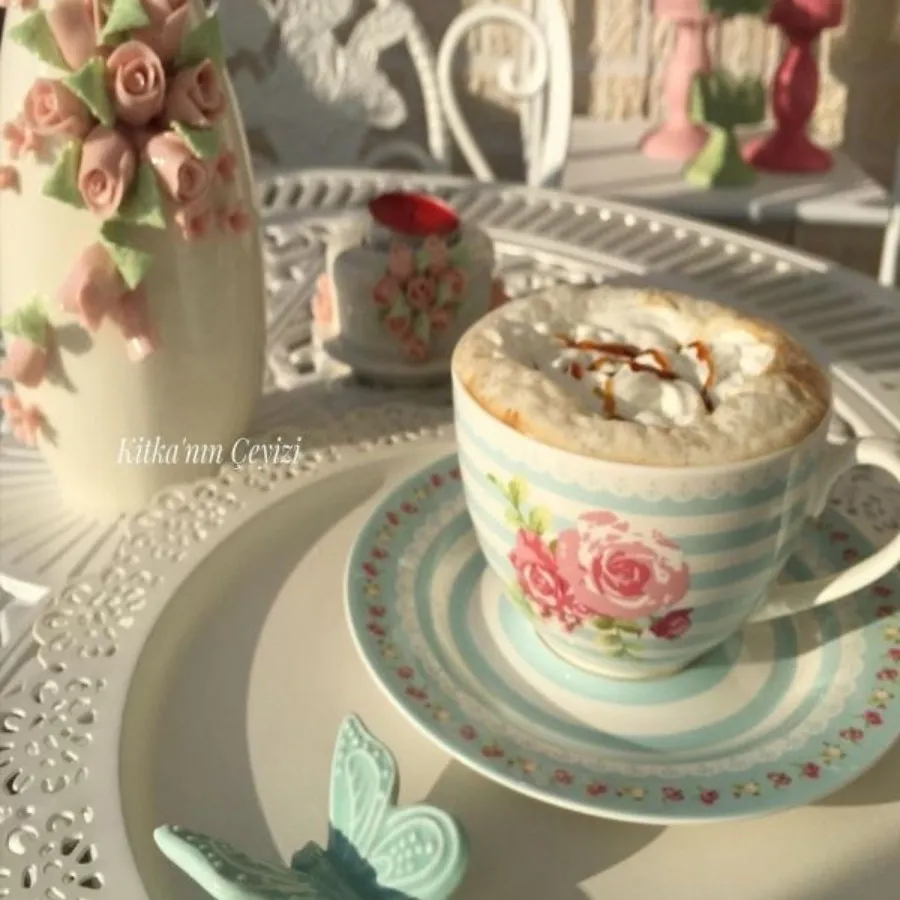 فنجان و نعلبکی پینک مور