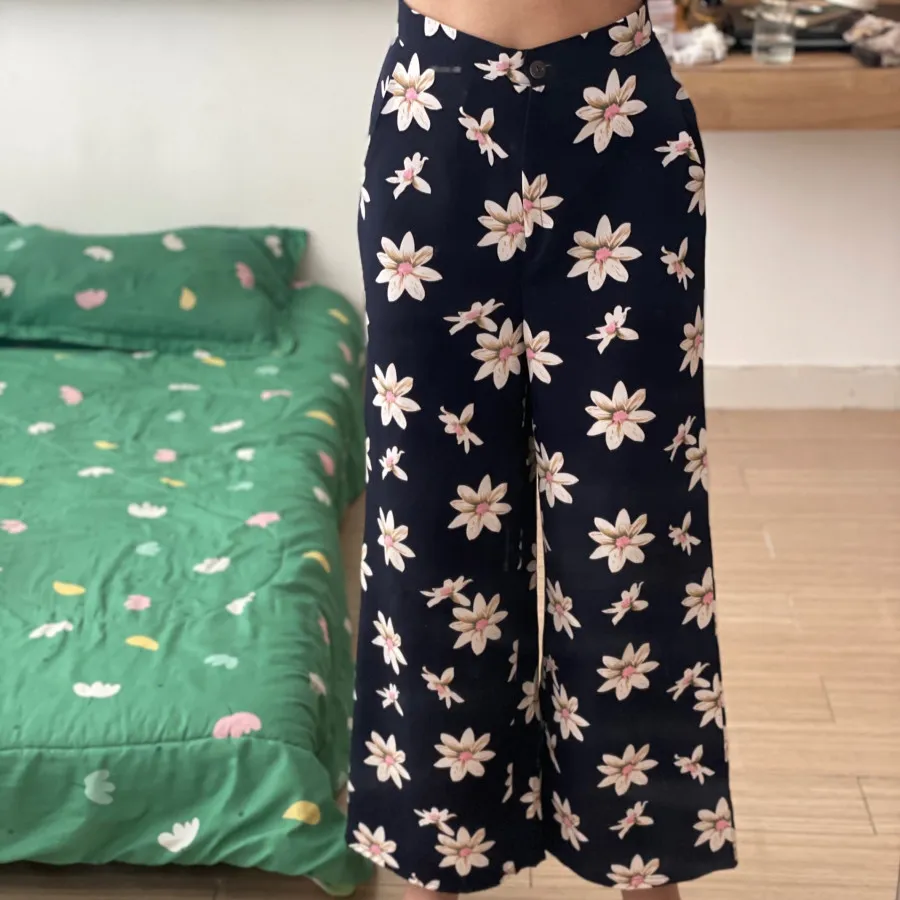 شلوار کرپ گلدار